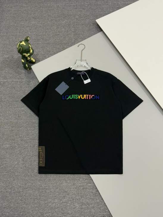 Picture of Louis Vuitton T Shirts Short _SKULVS-XLm6tx327303